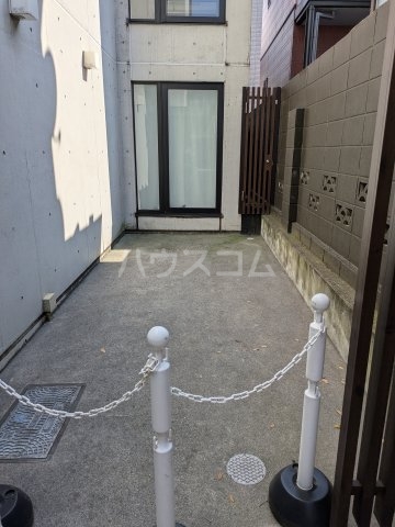 2/3 駐車場