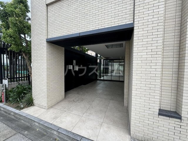 29/30 エントランス