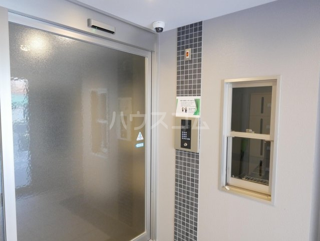 14/22 エントランス