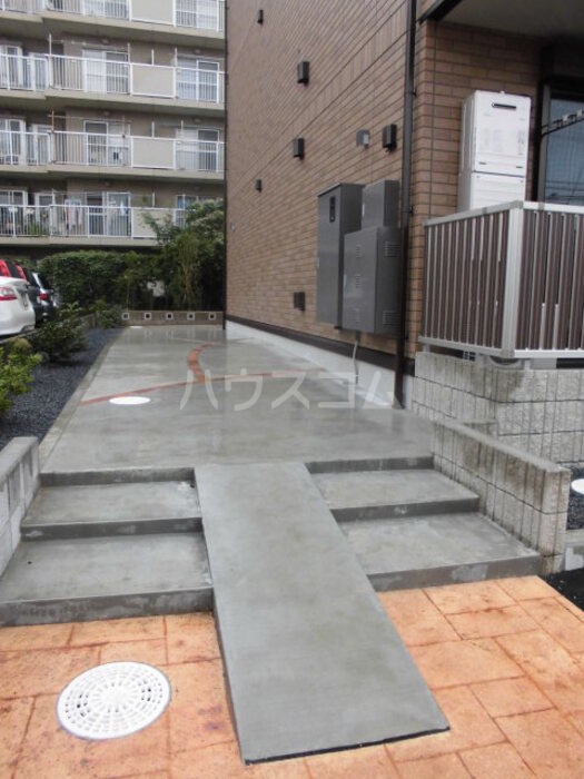 20/27 駐車場