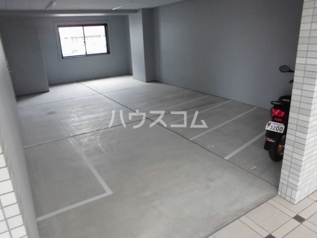 17/27 駐車場