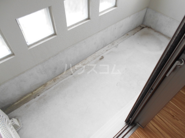 17/27 バルコニー