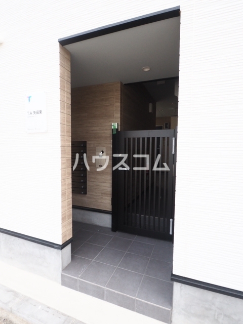 16/24 エントランス