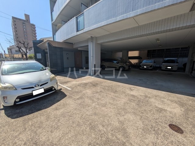 22/25 駐車場