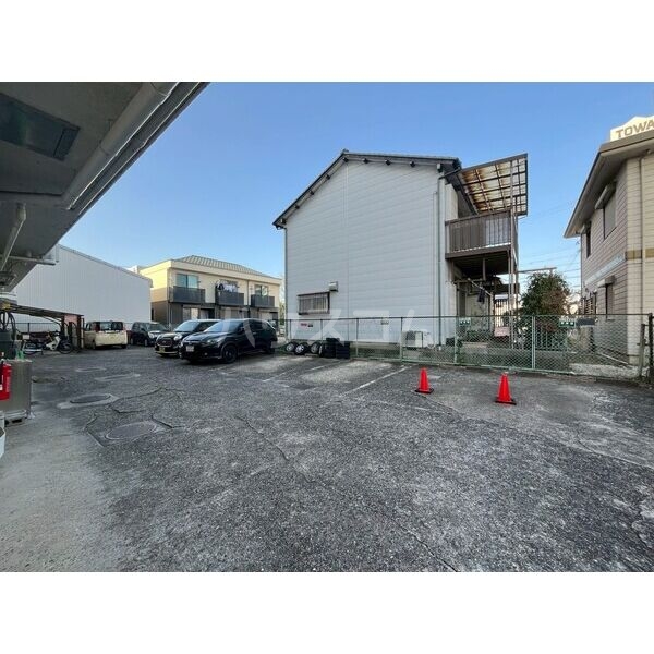 17/26 駐車場