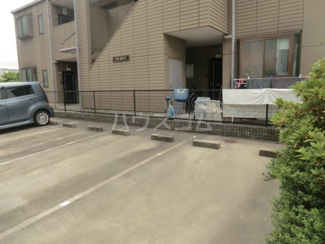 15/25 駐車場