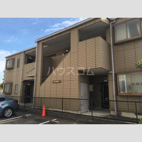 14/25 エントランス