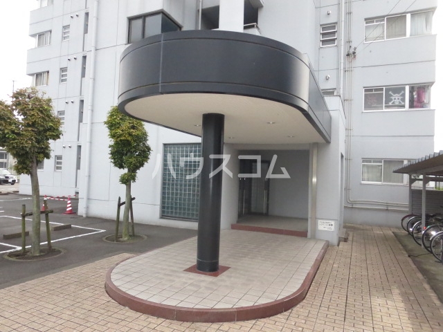 21/27 エントランス