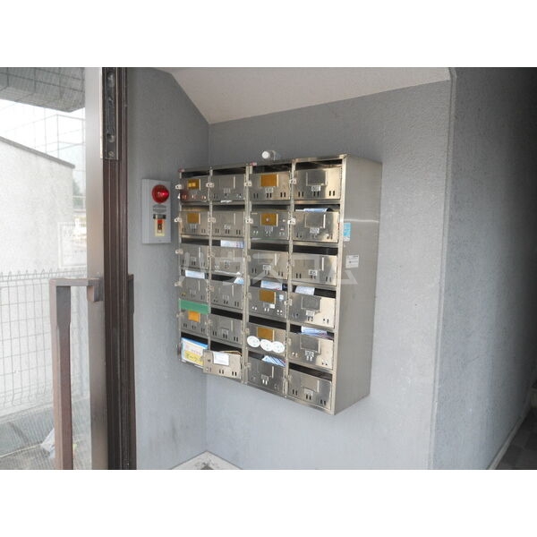 14/16 エントランス