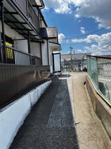 16/25 エントランス