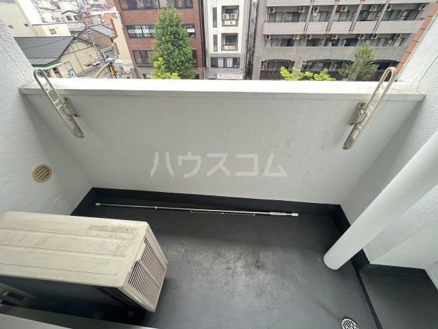 23/30 バルコニー