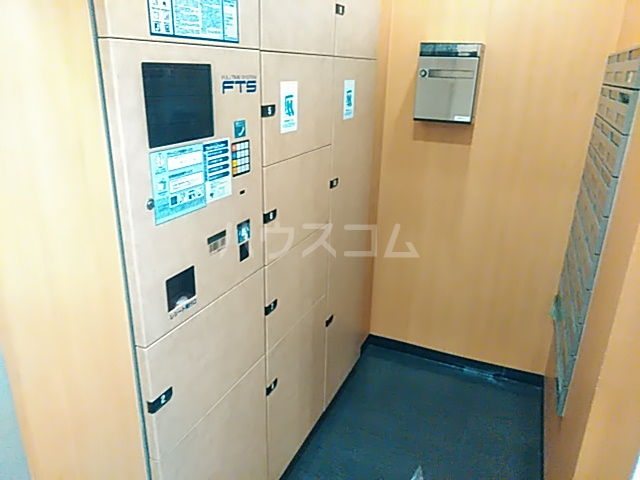 22/30 エントランス