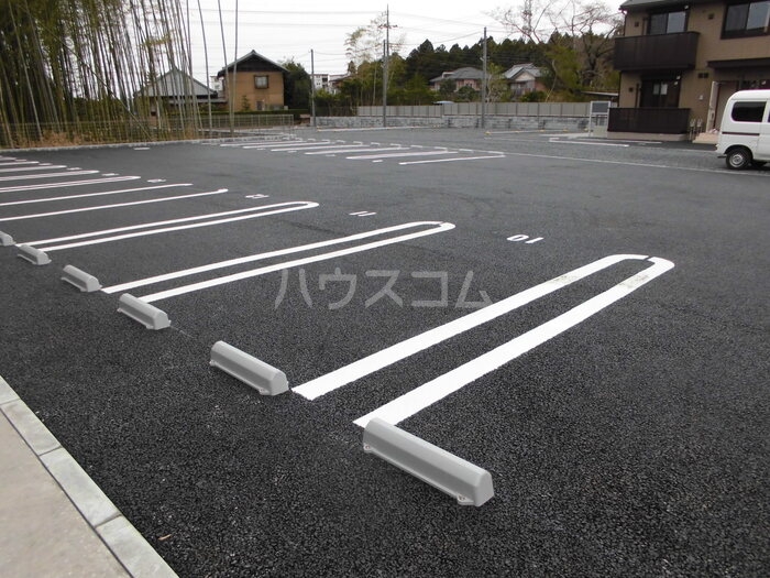 20/30 駐車場