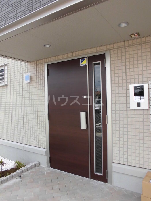 21/29 エントランス