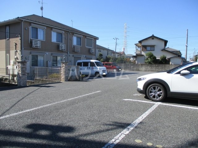 16/18 駐車場
