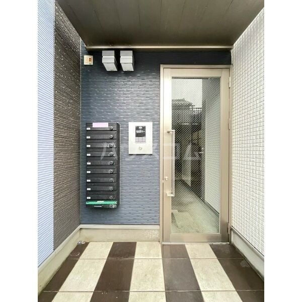 3/10 エントランス