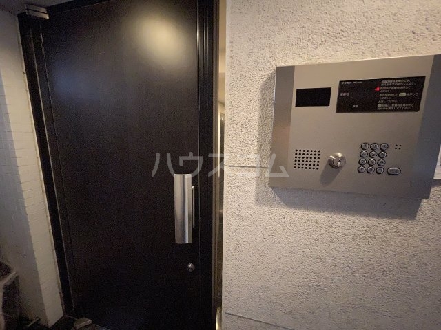 20/25 エントランス
