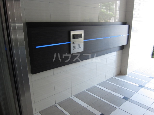 2/5 エントランス