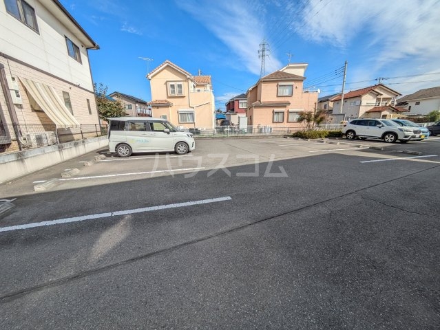 14/23 駐車場