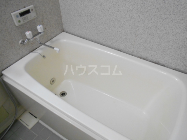 13/30 浴室