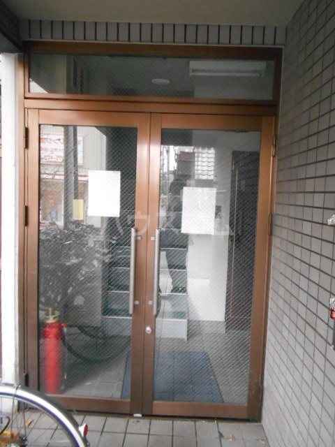 22/30 エントランス