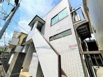 14/14 エントランス