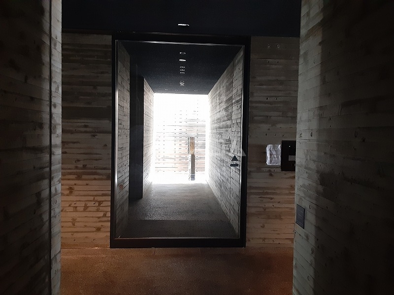 3/5 エントランス