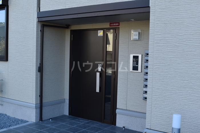 16/26 エントランス