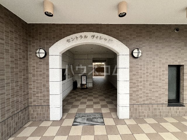 3/4 エントランス