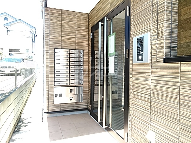 19/24 エントランス