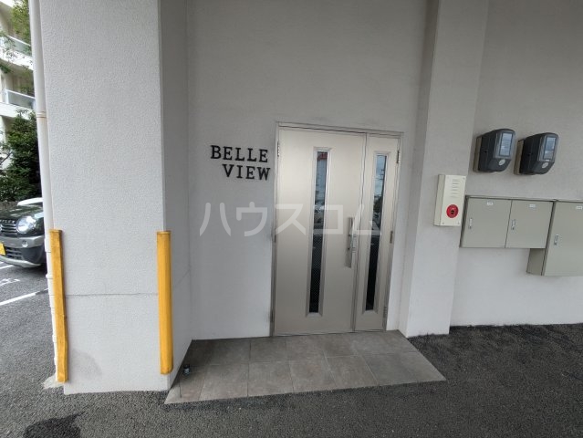 18/25 エントランス