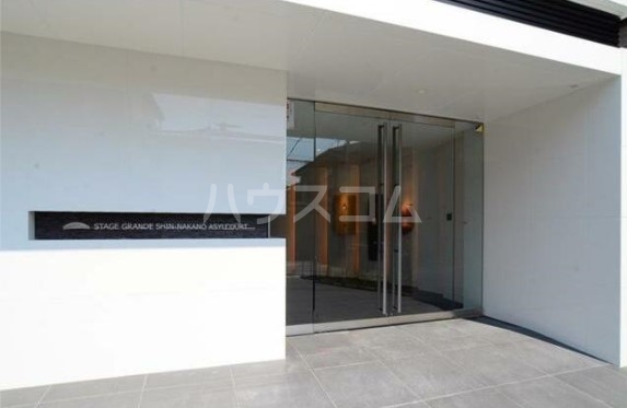 17/22 エントランス