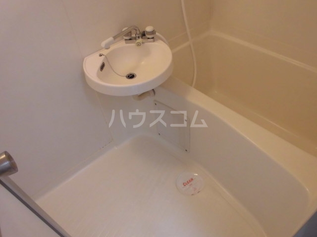 13/29 浴室