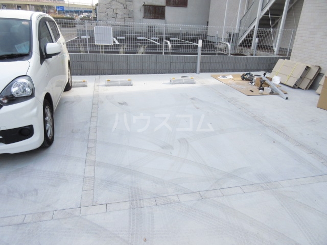 20/30 駐車場