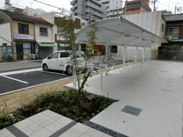 16/23 駐車場