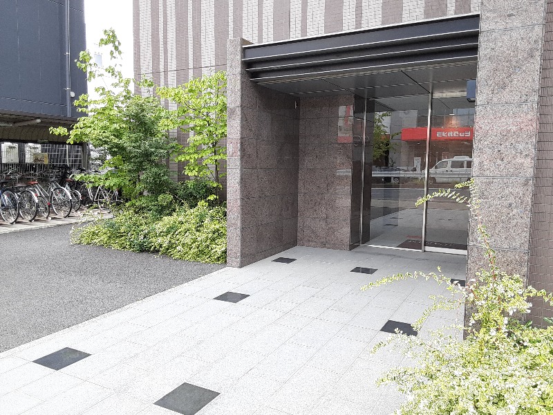 21/24 エントランス