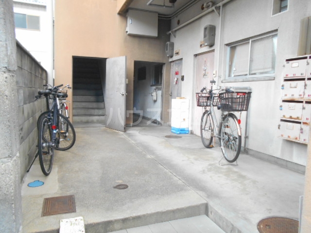 22/30 駐車場