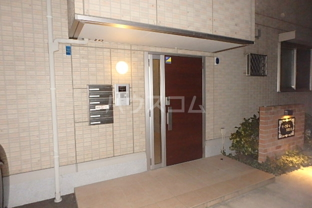 2/11 エントランス