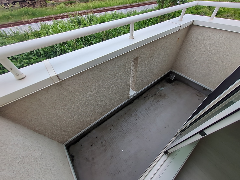 19/30 バルコニー