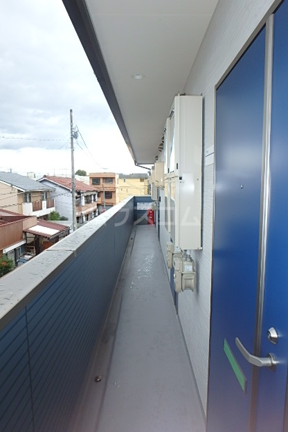 22/30 エントランス