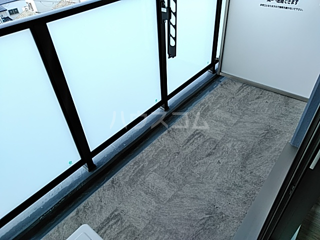 13/30 バルコニー