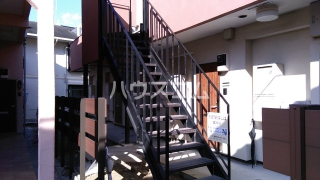 14/23 エントランス