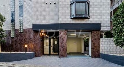 17/21 エントランス