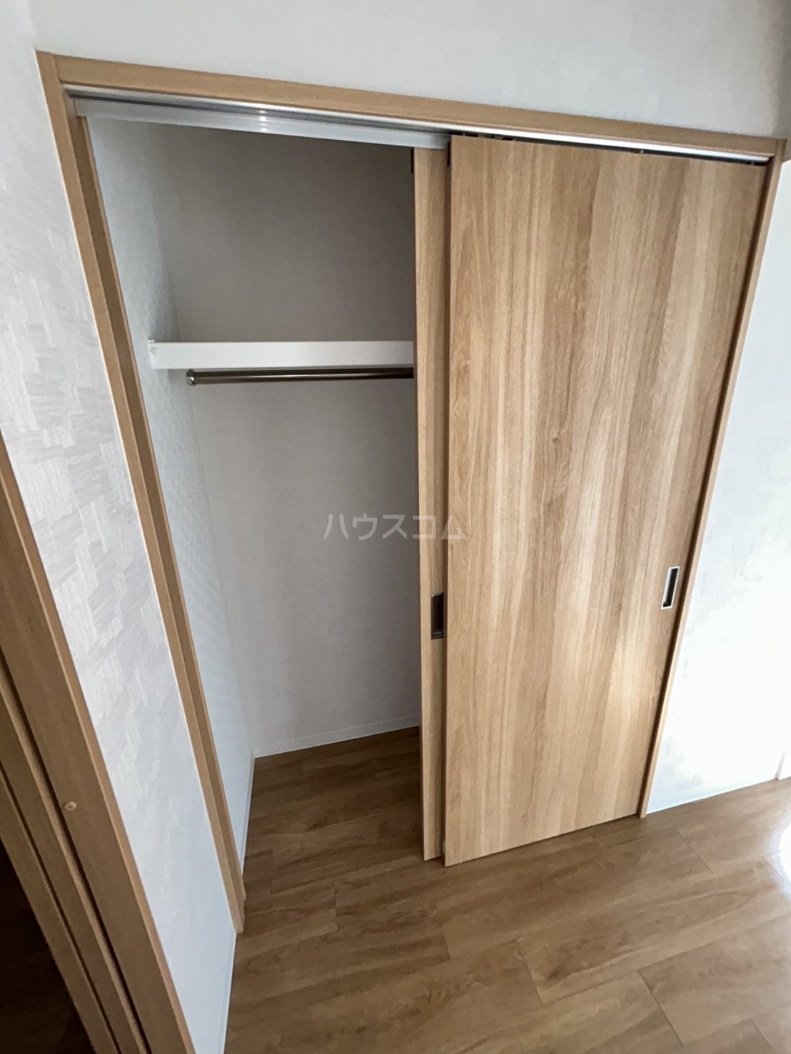 17/27 エントランス