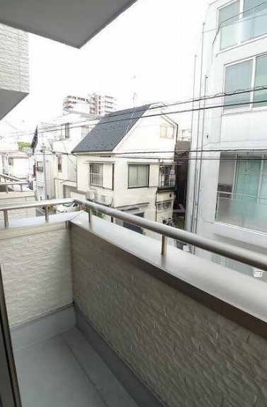 13/18 バルコニー