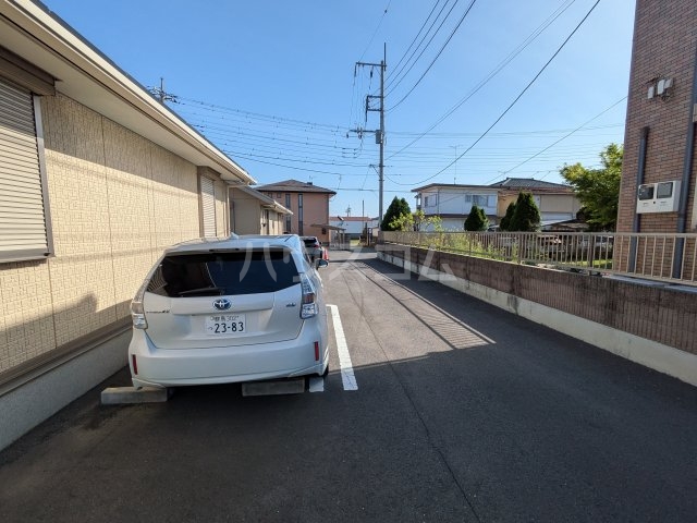 25/30 駐車場