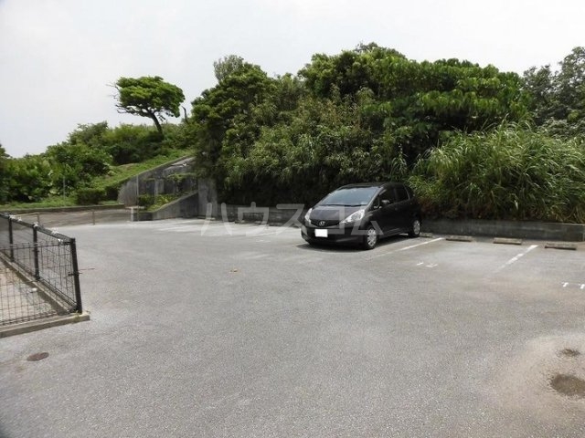 15/20 駐車場