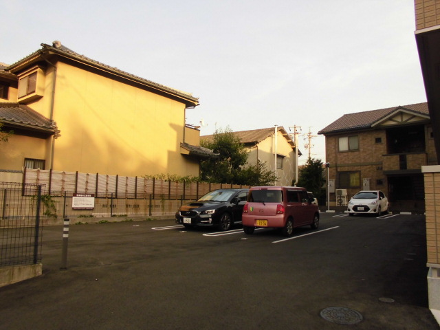 22/25 駐車場