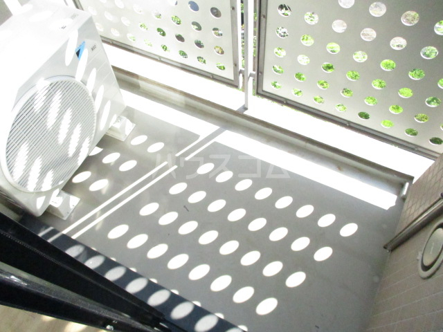 18/30 バルコニー