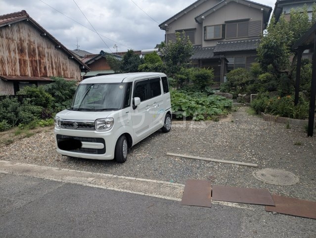2/2 駐車場